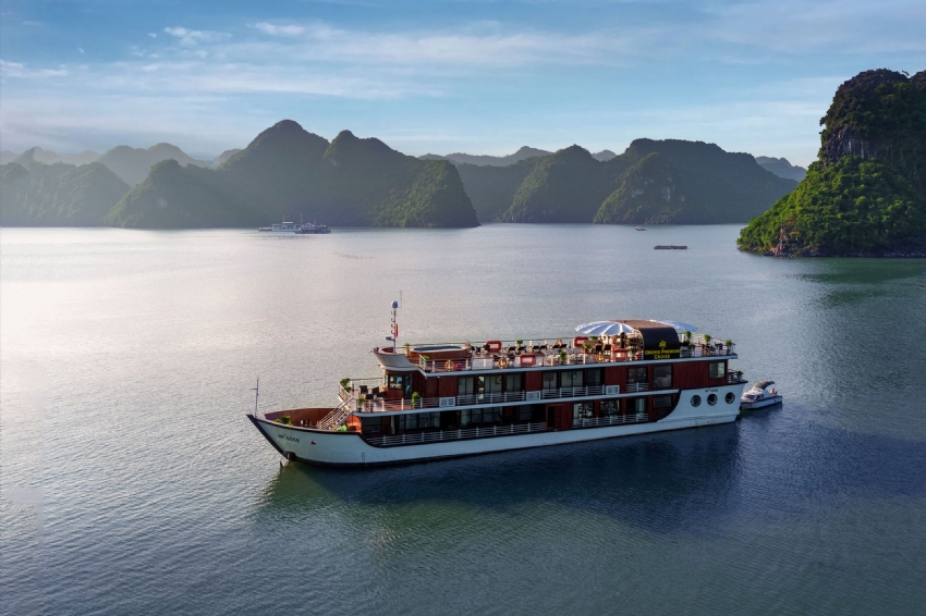 Orchid Premium Cruise